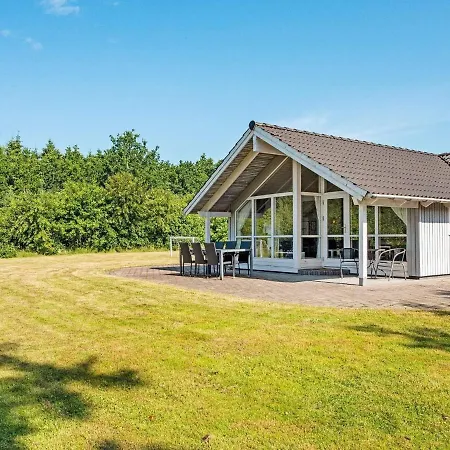 6 Person In Toftlund-by Traum *