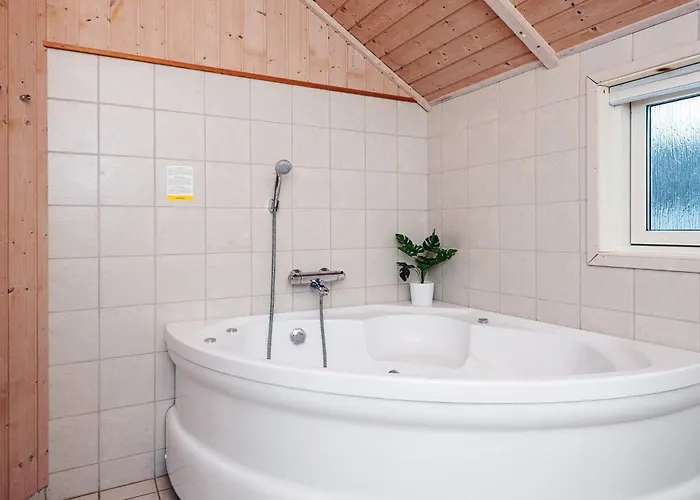 6 Person In Toftlund-by Traum * Toftlund