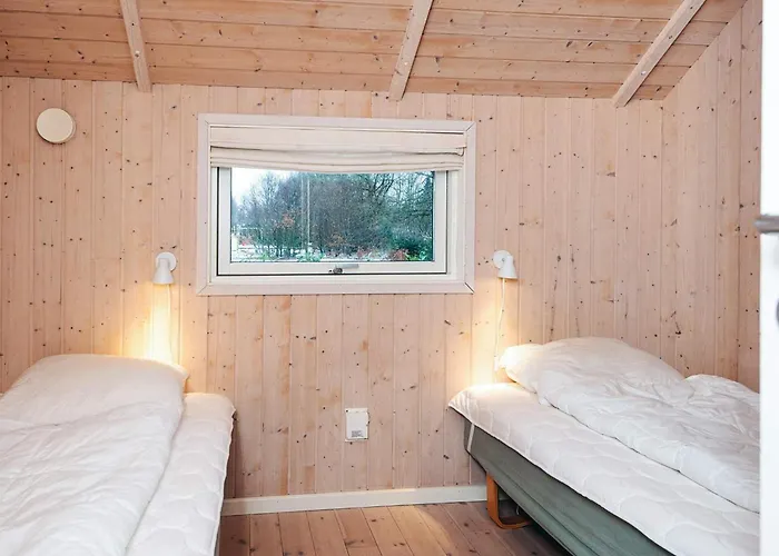 6 Person In Toftlund-by Traum *