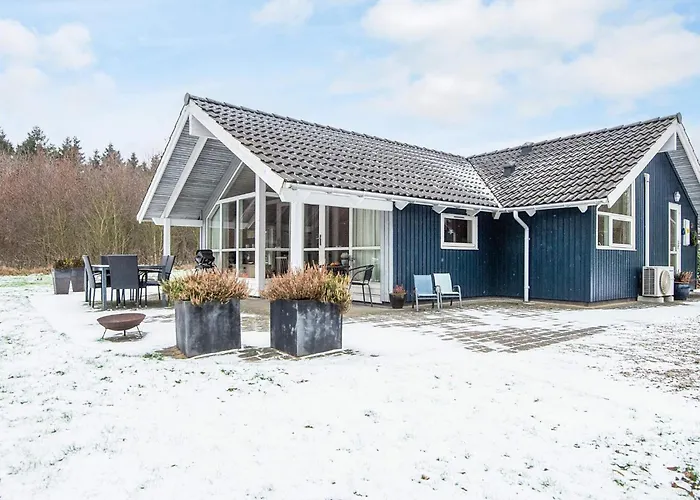 Holiday home 6 Person In Toftlund-by Traum